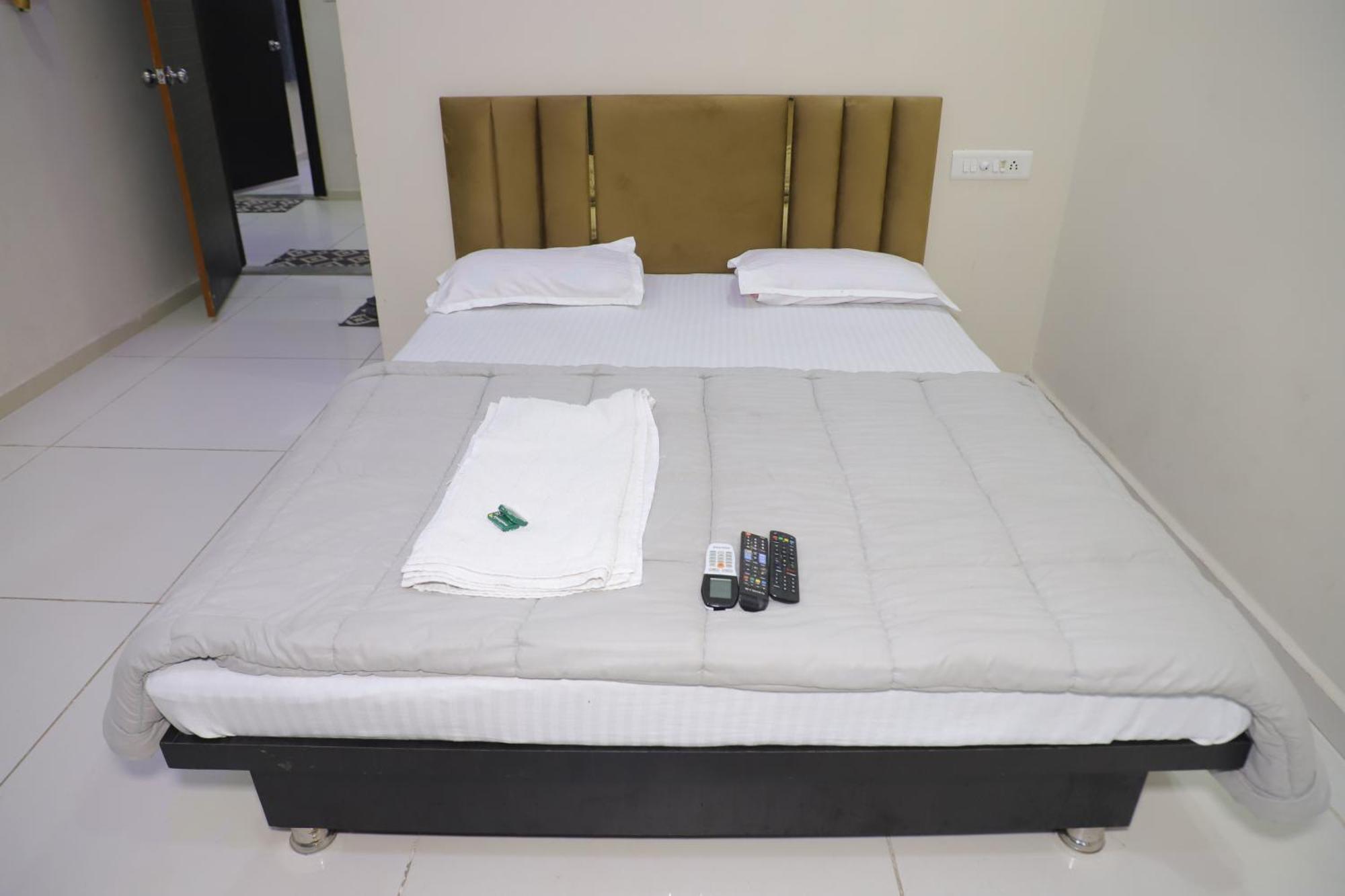 Satkar Home Stay Ujjain Exterior foto